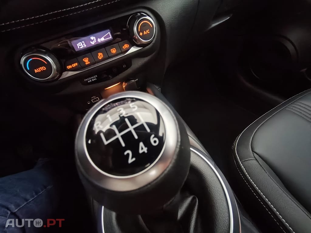 Nissan Juke 1.0 DIG-T Tekna Two Tone