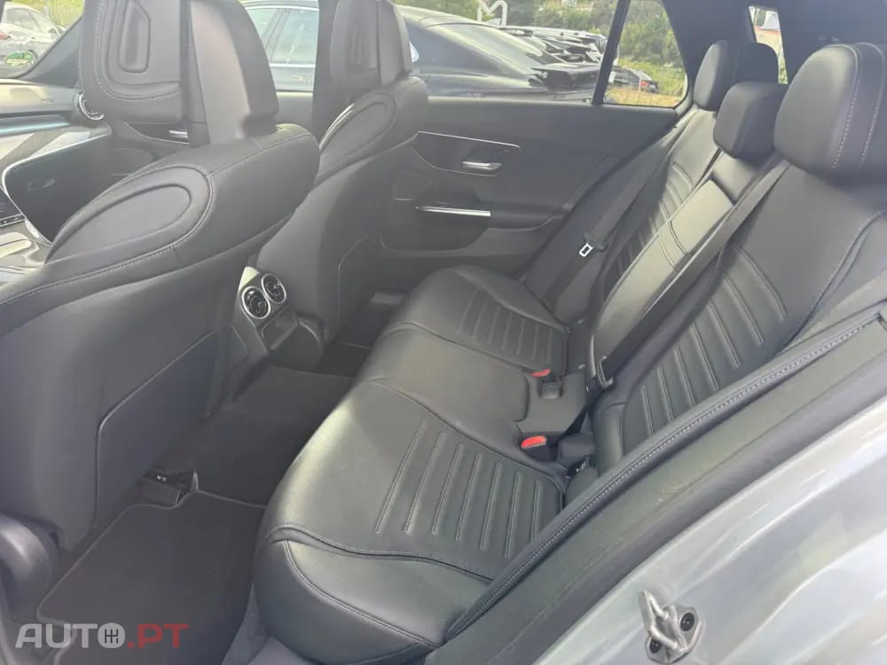 Mercedes-Benz C 300 e AMG Line