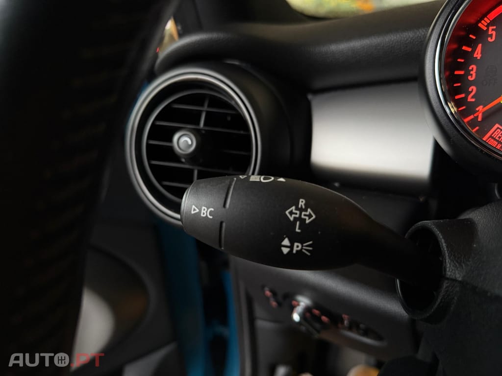 MINI Cooper Cooper D