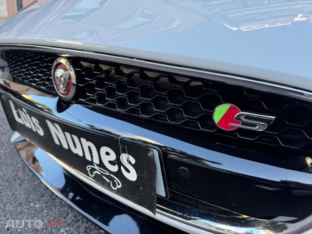 Jaguar F-Type 3.0 V6 S/C Auto