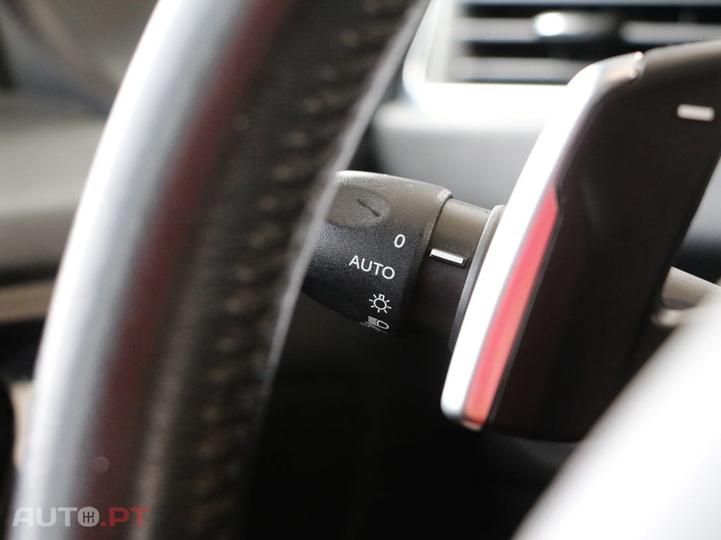 Peugeot 208 1.6 e-HDi Allure 2-Tronic