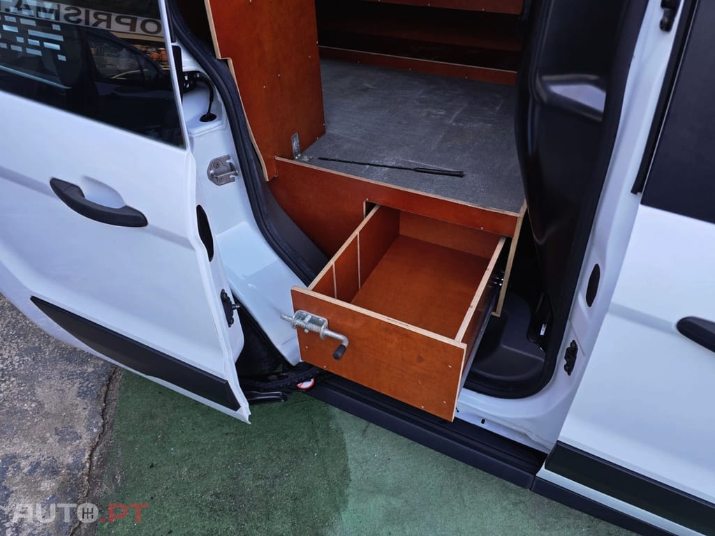 Ford Transit Connect Connect 1.5 TDCi 200 L1 Active Powershift