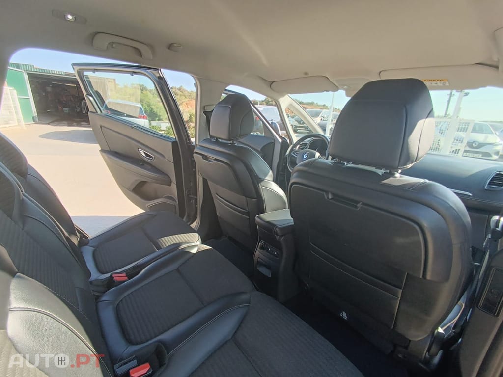 Renault Grand Scénic 1.7dCi Intens Hybrid Assist SS