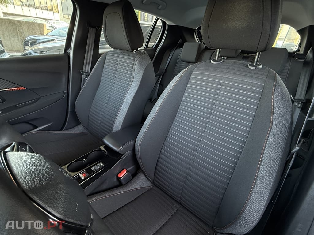 Peugeot E-208 50 kWh Allure