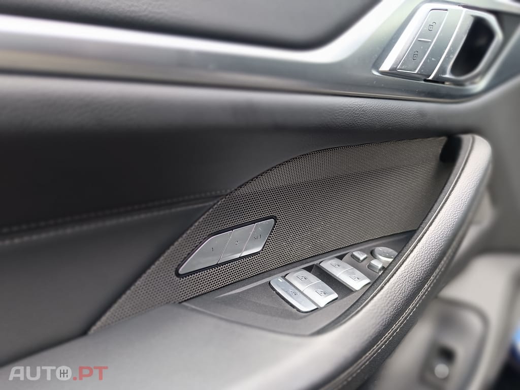 BMW i4 eDrive35 Pack Desportivo M Pro
