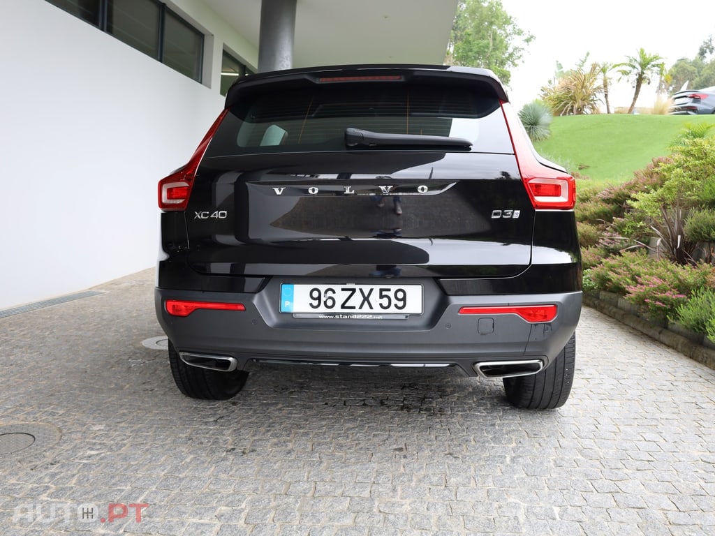 Volvo XC40 2.0 D3 R-Design