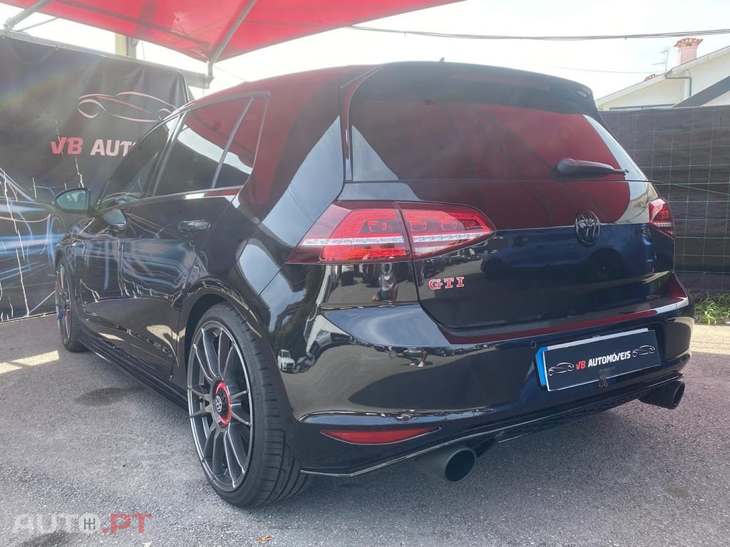 Volkswagen Golf 2.0 TSi GTi DSG Performance