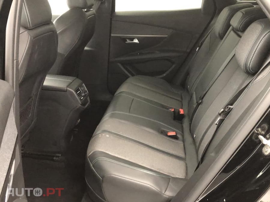 Peugeot 3008 1.6 Hybrid Allure Pack e-EAT8
