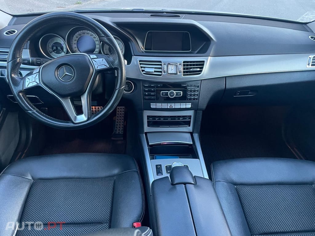 Mercedes-Benz E 300 BlueTEC Hybrid Elegance