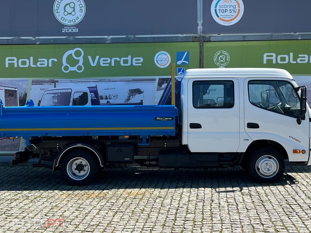 Toyota Dyna 3.0 D4D  6 LUGARES BASCULA