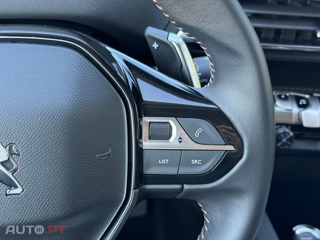 Peugeot 3008 1.6 Hybrid Allure e-EAT8