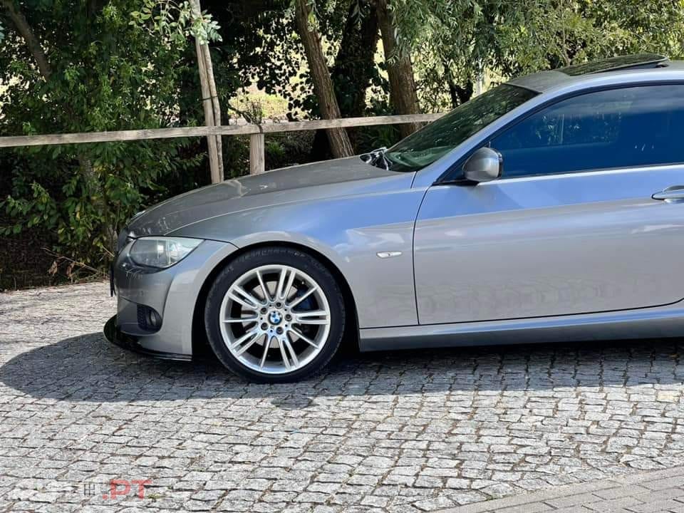 BMW 320 d Coupe Edição M Auto