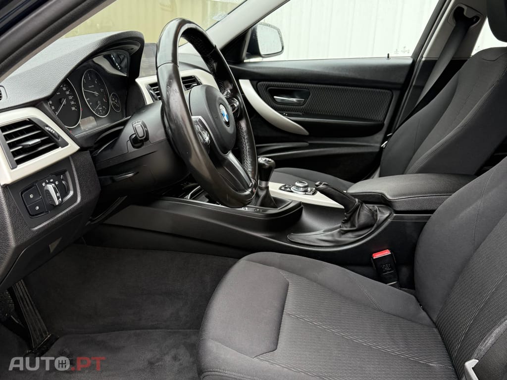 BMW 318 d Touring Line Sport