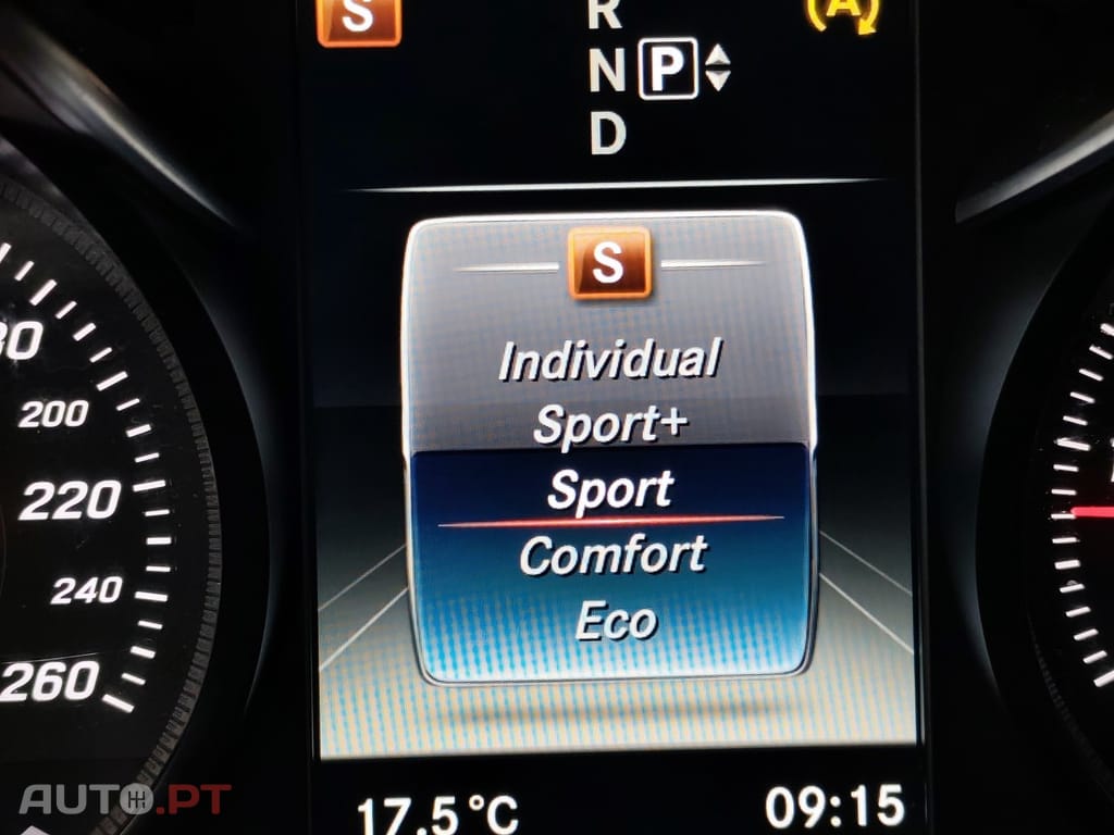 Mercedes-Benz C 250 BlueTEC AMG Line Aut. — fotografia 28