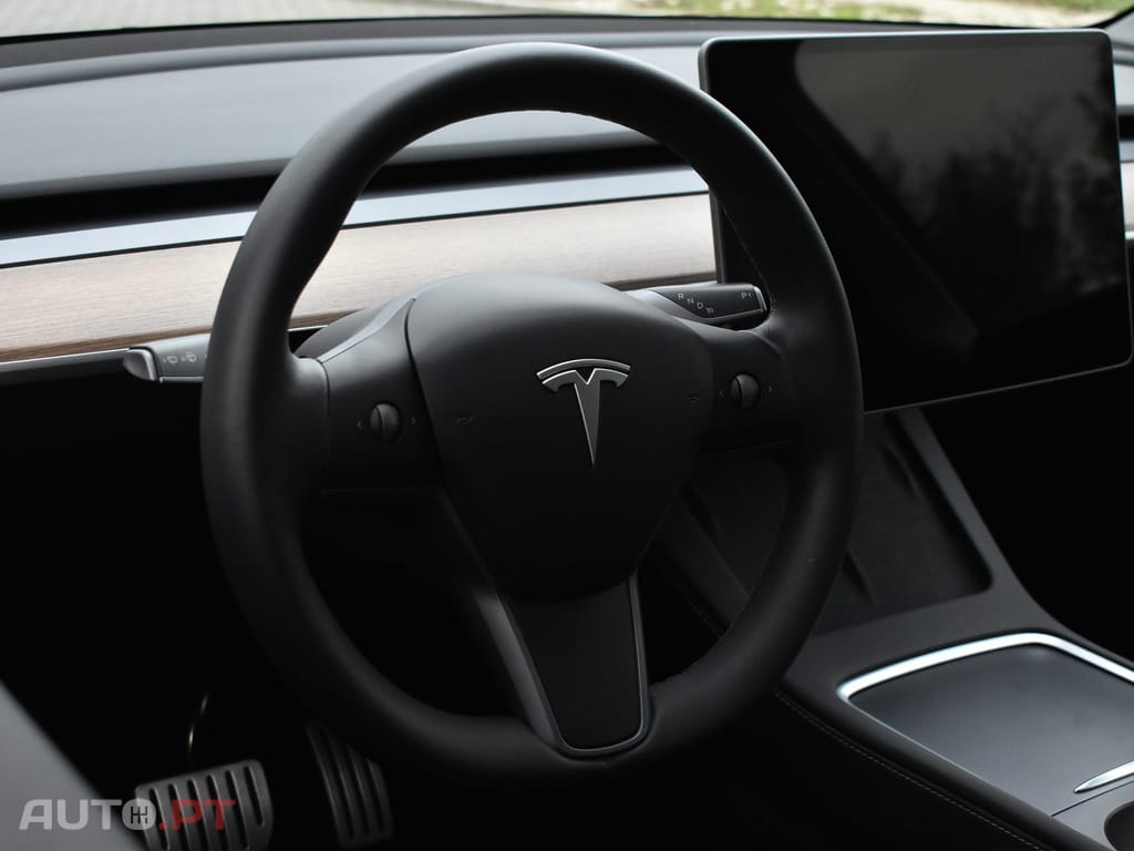 Tesla Model Y Performance Tração Integral