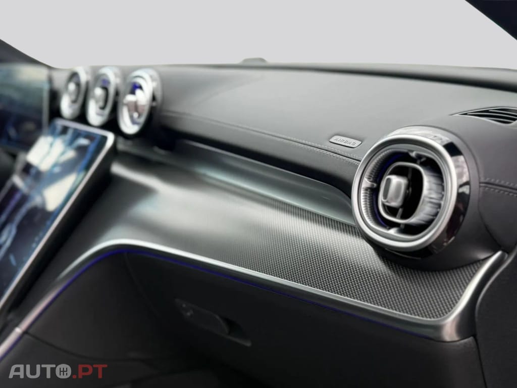 Mercedes-Benz C 300 I.V.A DEDUTIVEL de AMG 