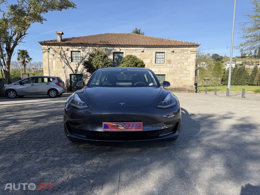 Tesla Model 3 Standard Range Plus RWD