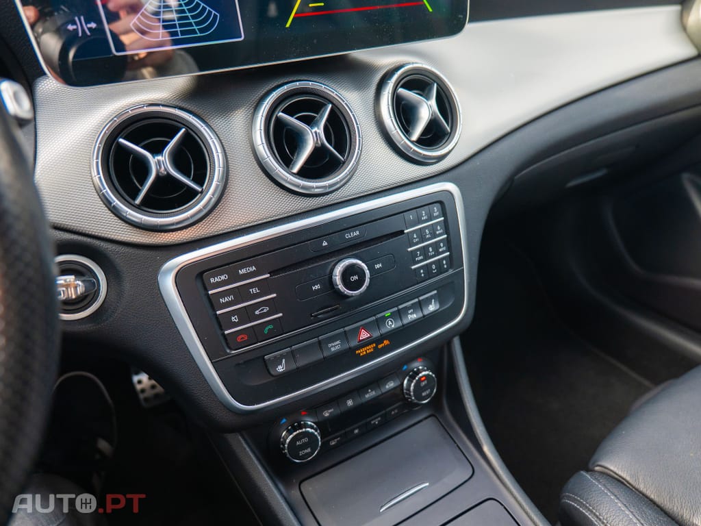 Mercedes-Benz CLA 220 d 7G-DCT AMG Line