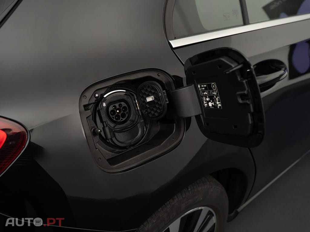 Mercedes-Benz A 250 e Style Plus