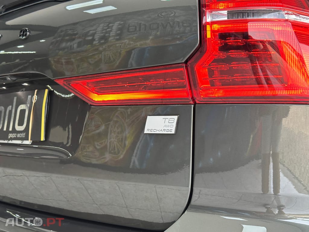 Volvo XC60 2.0 T8 PHEV R-Design AWD