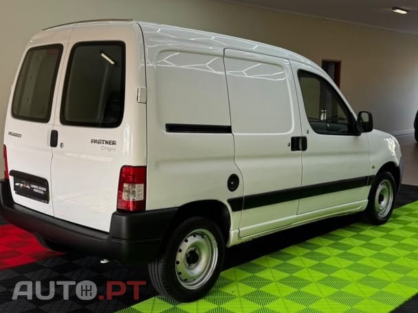 Peugeot Partner 1.6 BlueHDi L1 Premium — fotografia 5