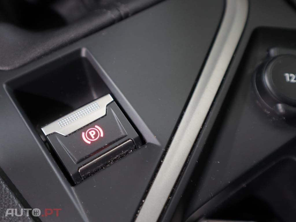 Peugeot 308 1.2 PURETECH STYLE