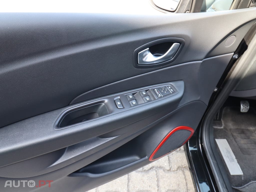 Renault Captur 1.2 TCe Exclusive