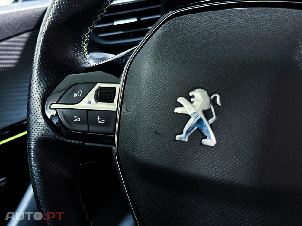 Peugeot E-208 50 kWh GT Pack