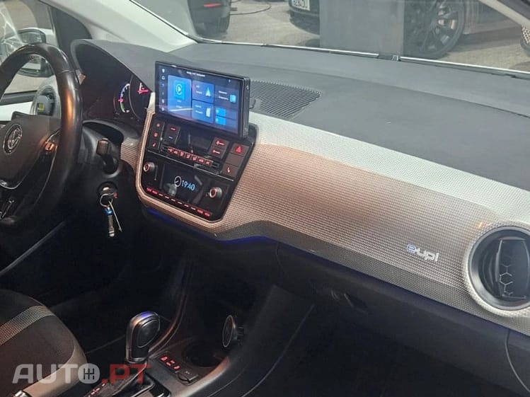 Volkswagen e-Up Style Plus