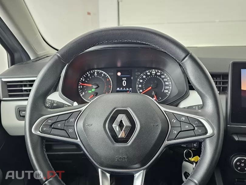 Renault Clio 1.0 TCe Limited Bi-Fuel