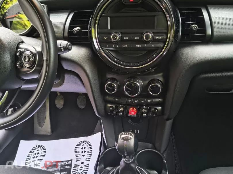 MINI Cooper Cooper One 1.6