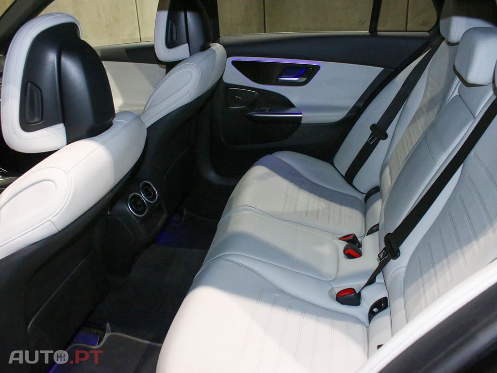 Mercedes-Benz C 300 d AMG Line