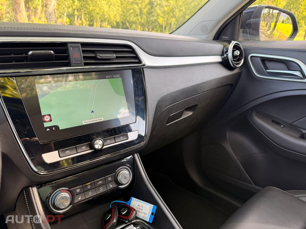 MG ZS EV 44.5 kWh Luxury