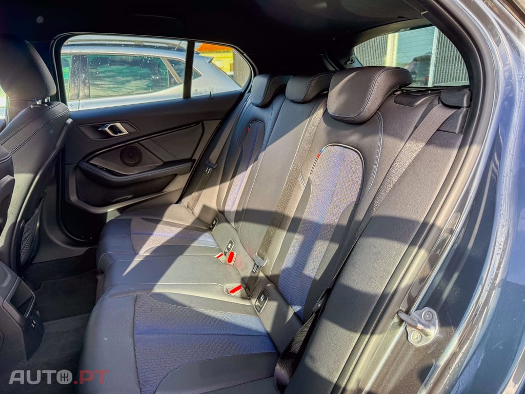 BMW 116 d Pack Desportivo M