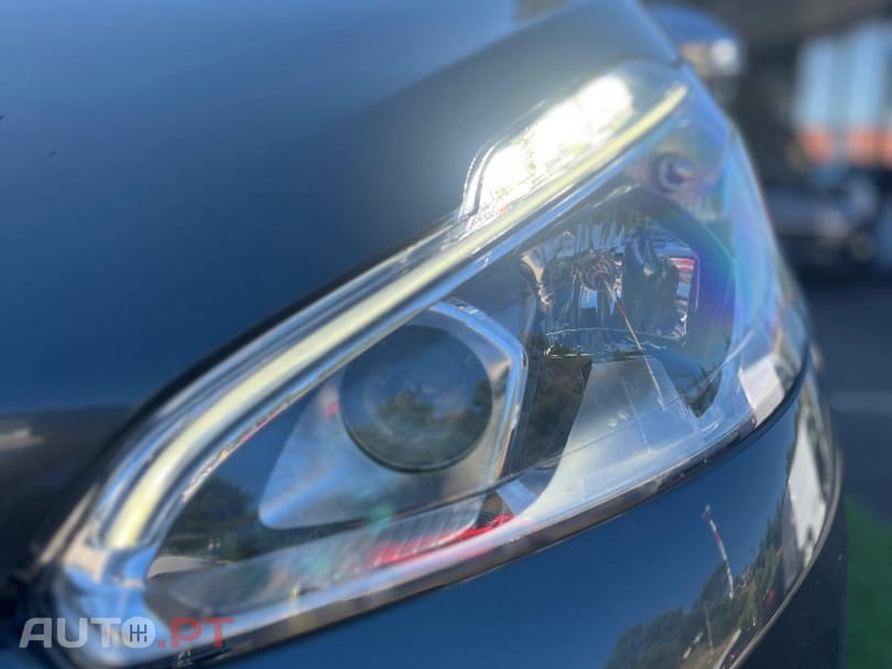 Peugeot 208 1.2 PureTech Style