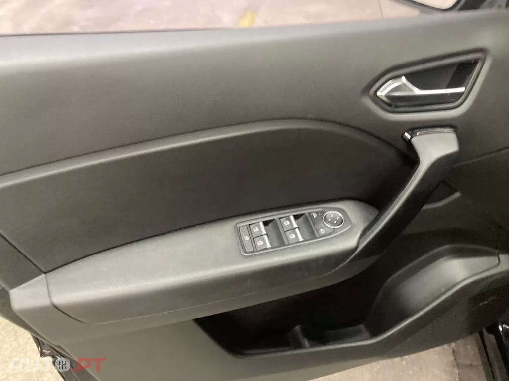 Renault Captur 1.6 E-Tech Full Hybrid Engineered