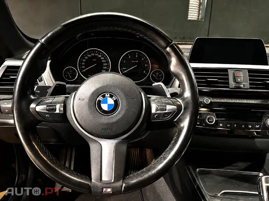BMW 420 420d Pack M Auto | 190cv | Livro de Revisões | 2 Chaves