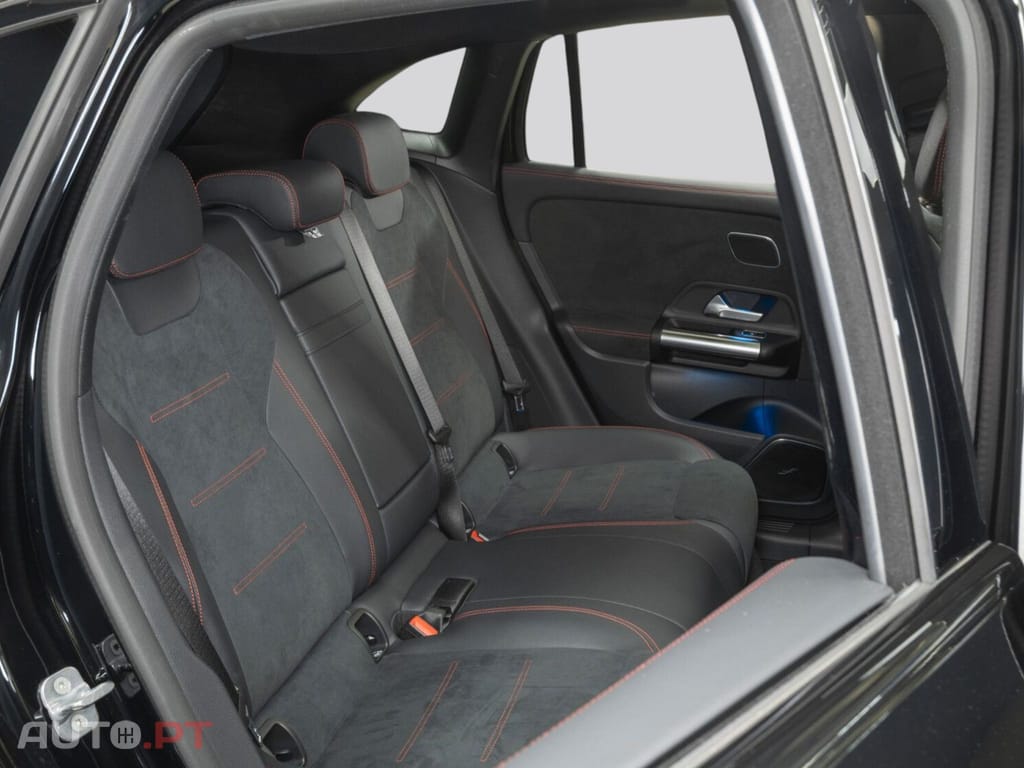 Mercedes-Benz EQA I.V.A DEDUTIVEL 350 4M AMG LED 