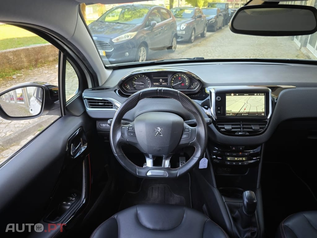 Peugeot 208 1.2 PureTech GT Line
