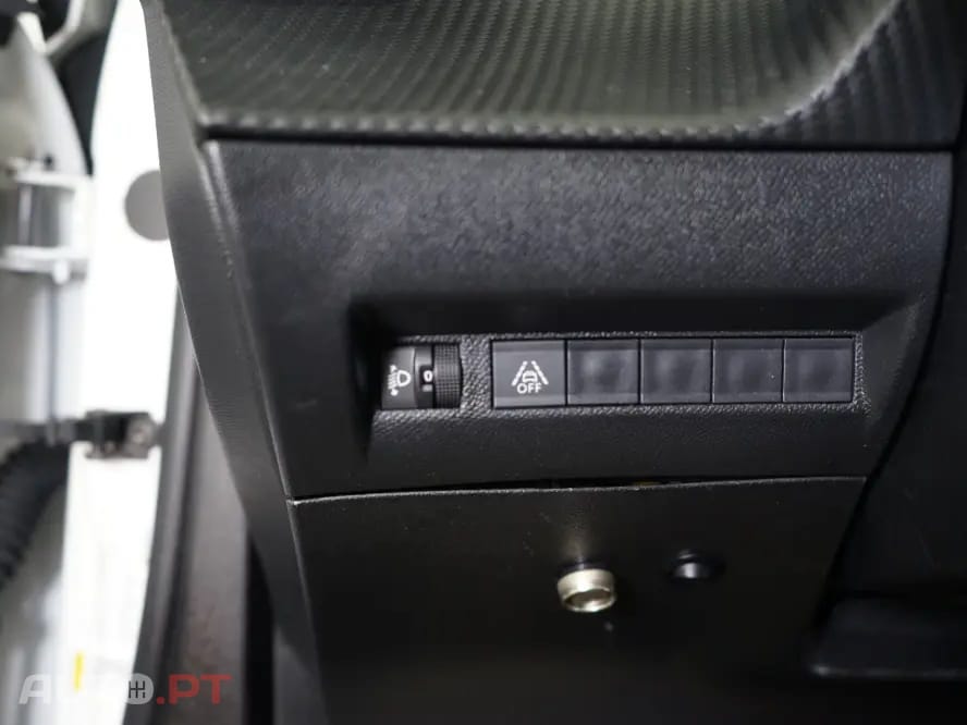 Peugeot 2008 1.2 PureTech Active Pack EAT8