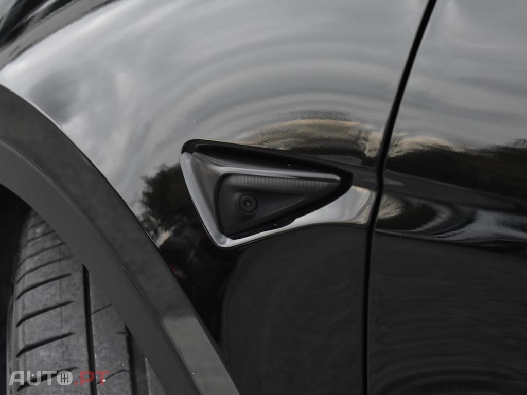 Tesla Model Y Performance Tração Integral