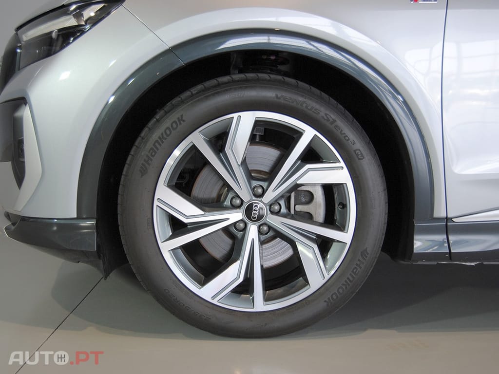 Audi Q4 E-Tron 45 82 kWh SE Business Plus