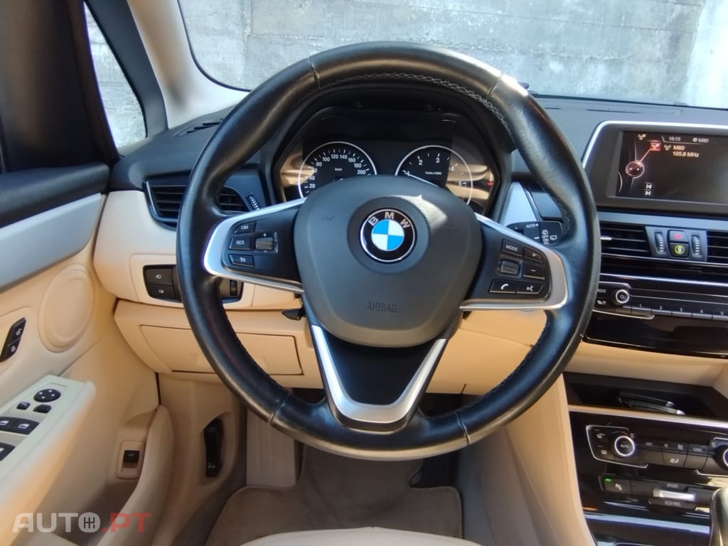 BMW 216 d Luxury Line