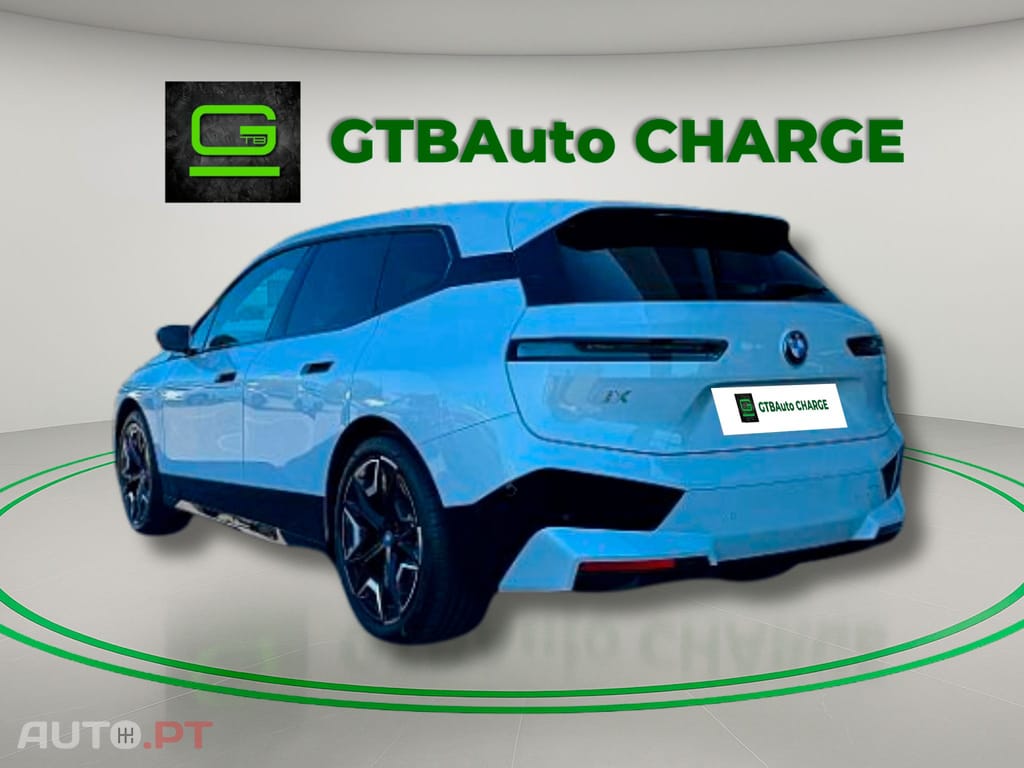 BMW iX I.V.A xDrive50 Sport I.V.A DEDUTÍVEL 