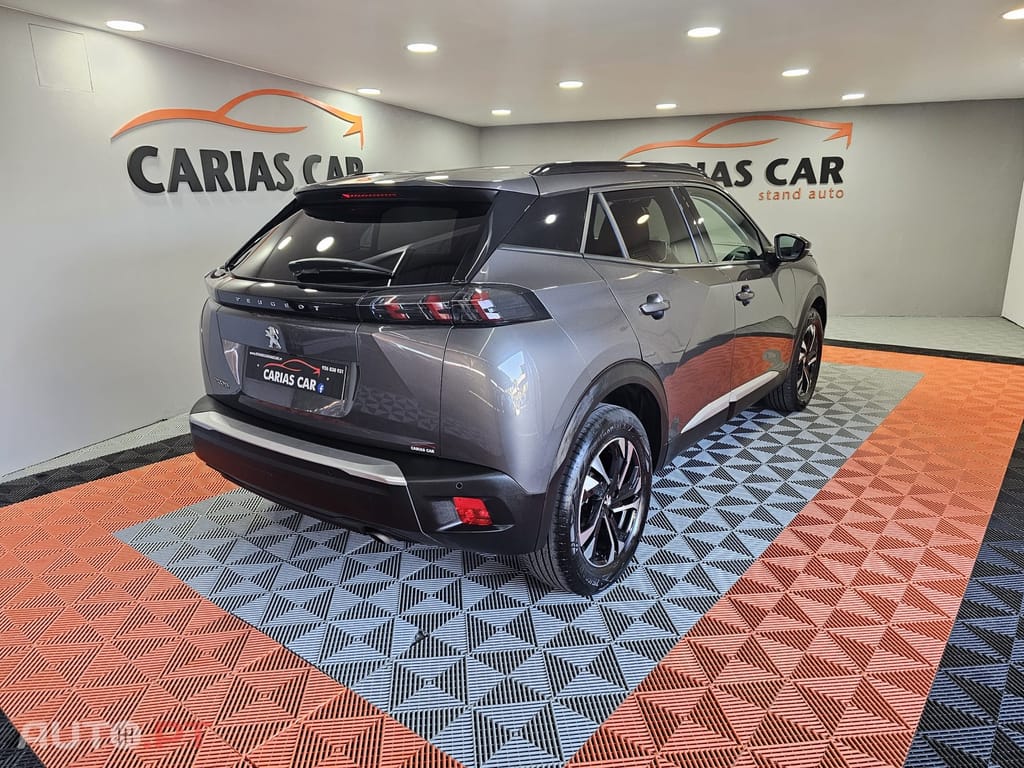 Peugeot 2008 1.2 PureTech Allure
