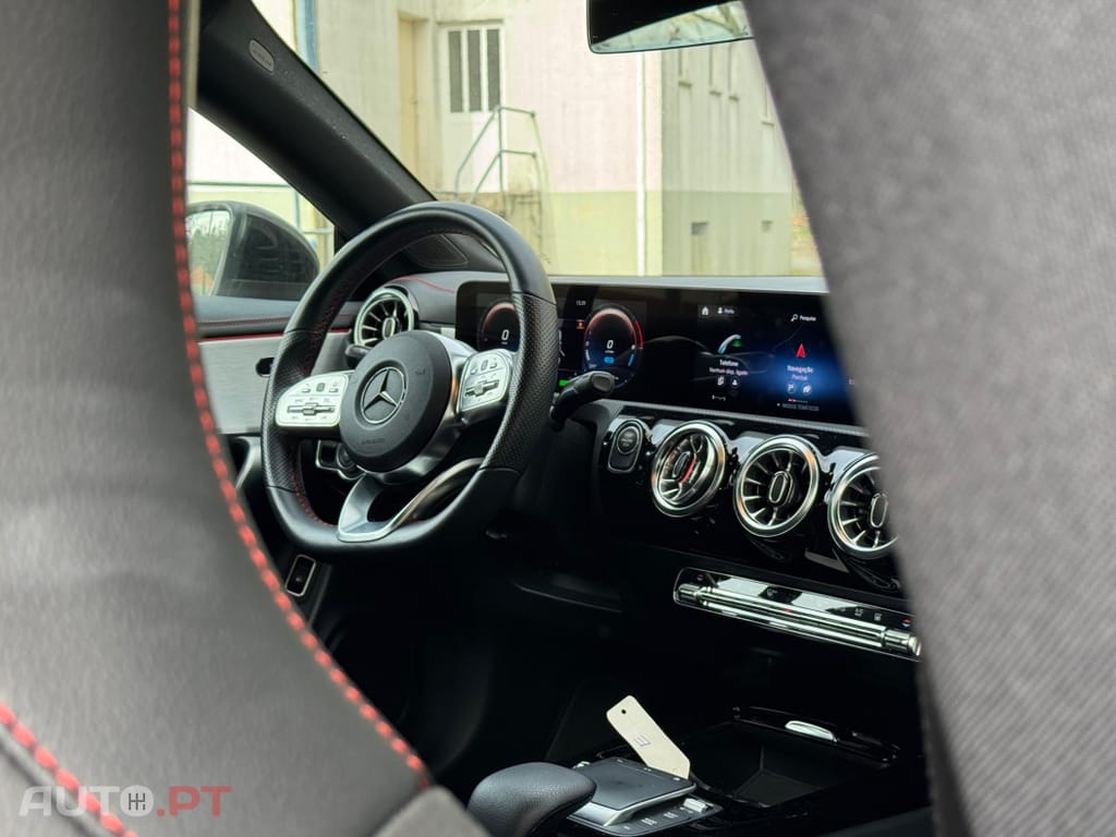 Mercedes-Benz CLA 250 e Shooting Brake AMG Line