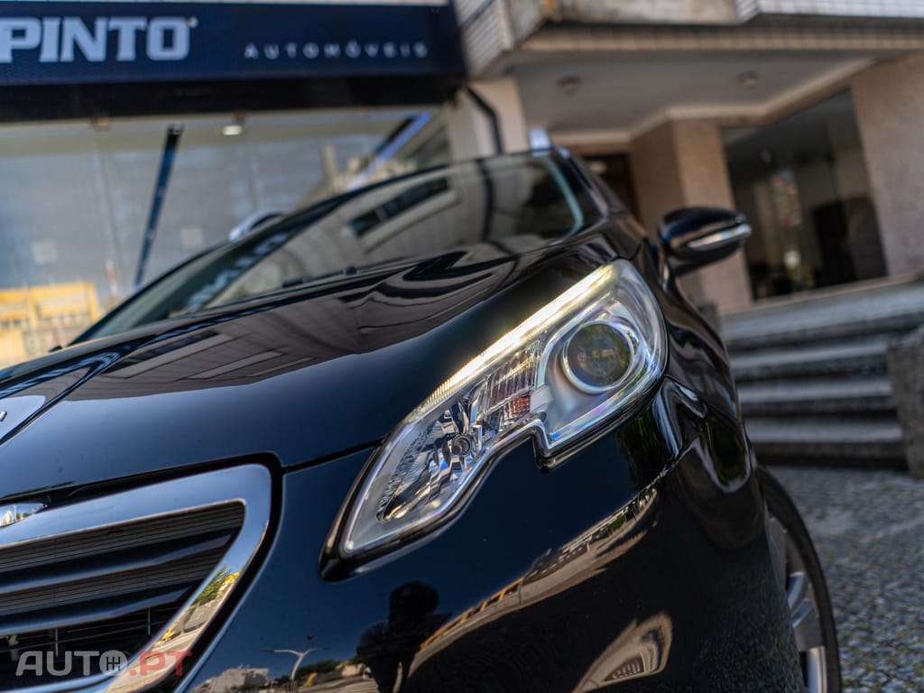 Peugeot 2008 1.2 PureTech Style