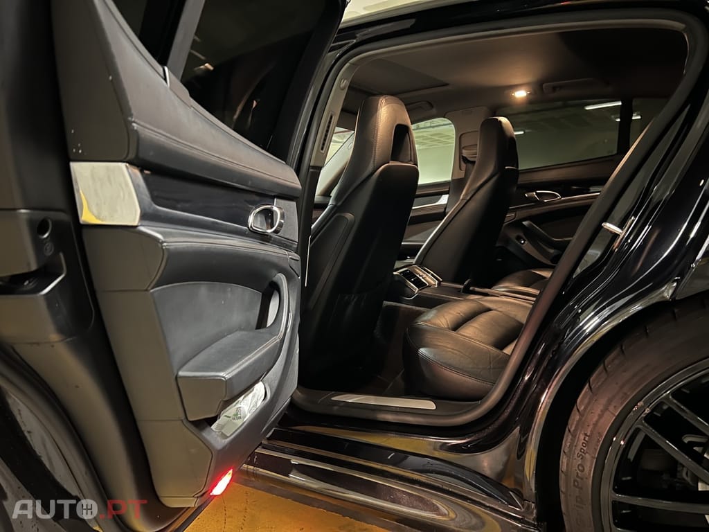 Porsche Panamera Diesel Platinum Edition