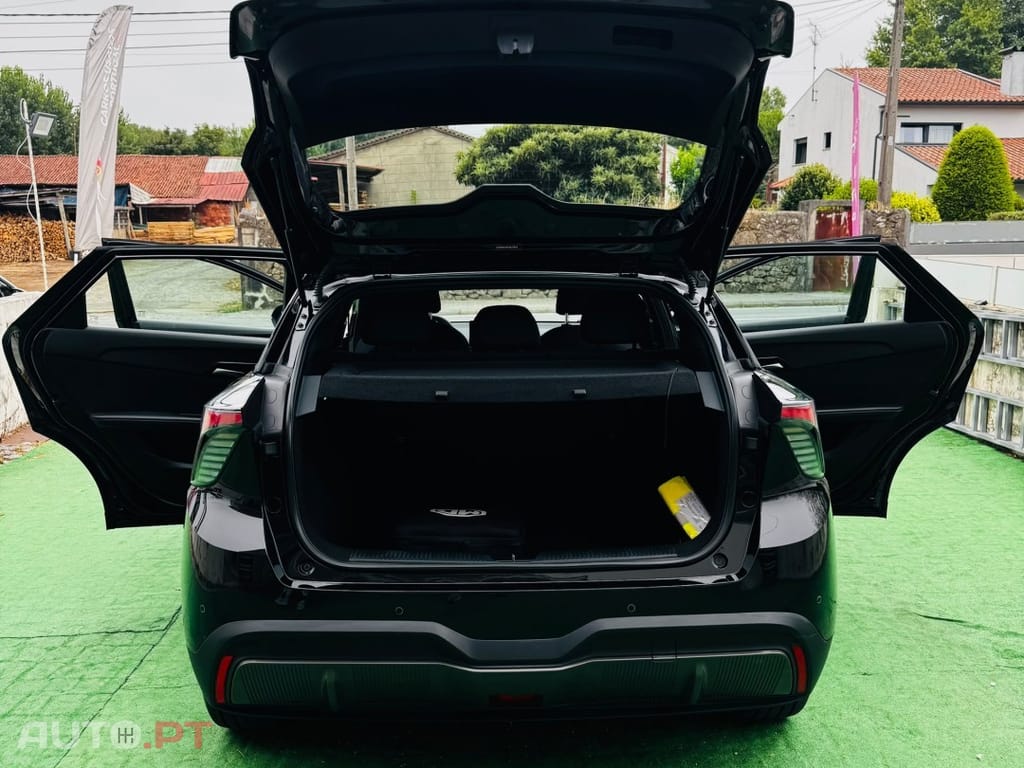 MG MG4 51 kWh Standard