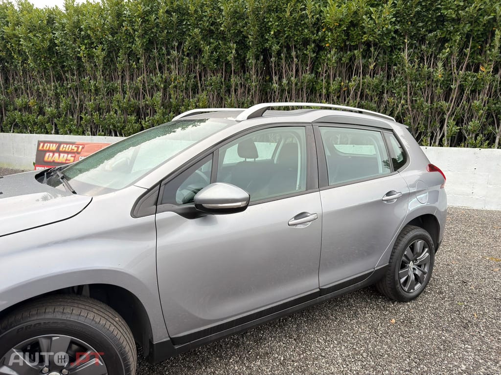 Peugeot 2008 1.2 PureTech Active